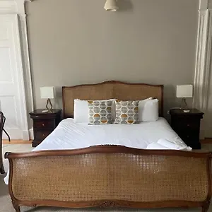 private-guest-suite-in-georgian-townhouse-in-city-centre.edinburghhotelsuk.org/